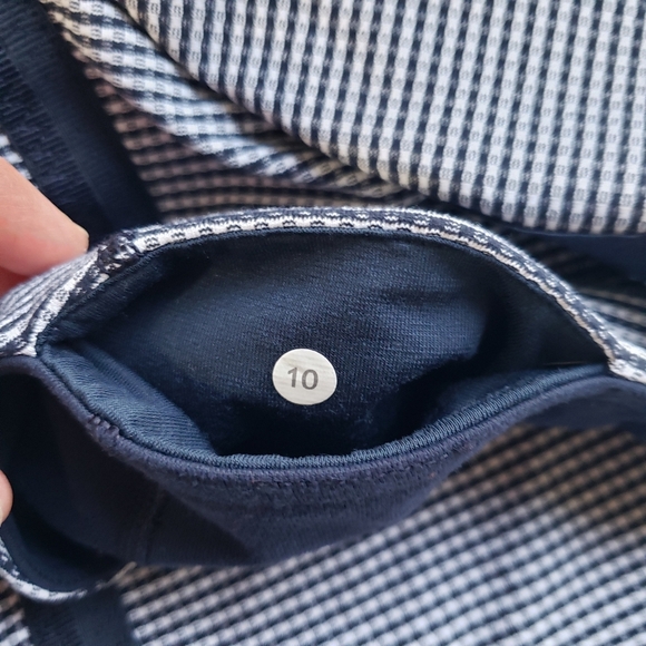 Lululemon Cropped Leggings Women 10 Navy Blue White Gingham Checkered Preppy - Picture 11 of 13